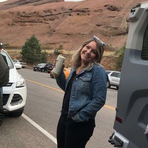 Meet your Posher, Danielle